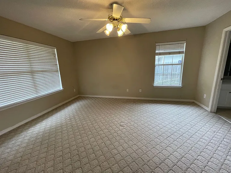 7350 Copter Ln — Photo 8