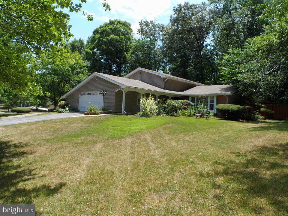 1st image of 2962 Hickory Valley Dr