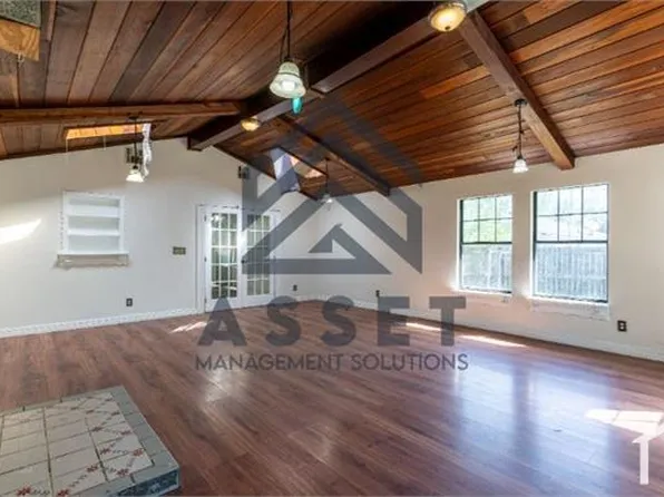 2604 SW 65th St, Oklahoma City, OK 73159