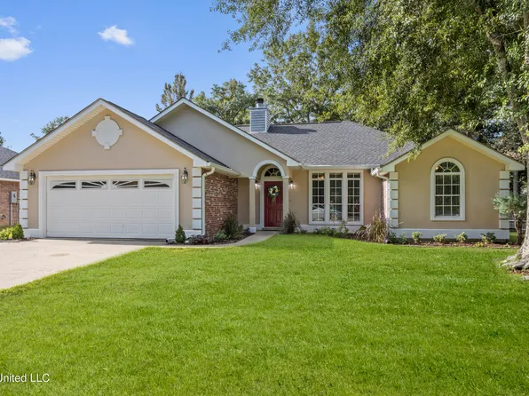 8825 Marina Ave, Ocean Springs, MS 39564