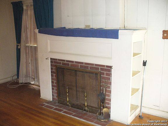 3rd image of 428 Rosemont Dr