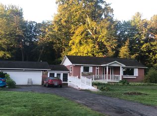 141 W Center St, Sanford, MI 48657