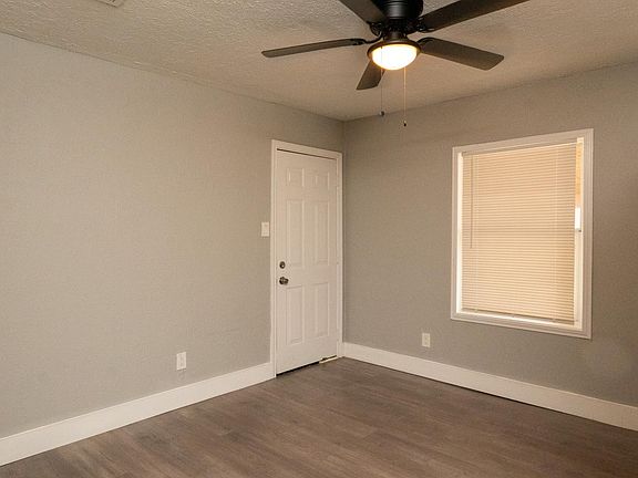 5th image of 4541 Bricker St #B