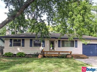 2807 Janan Dr, Bellevue, NE 68005