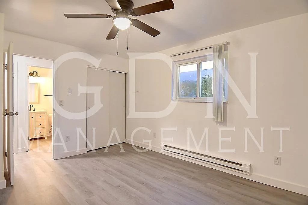 1077 Frederick Drive — Photo 3