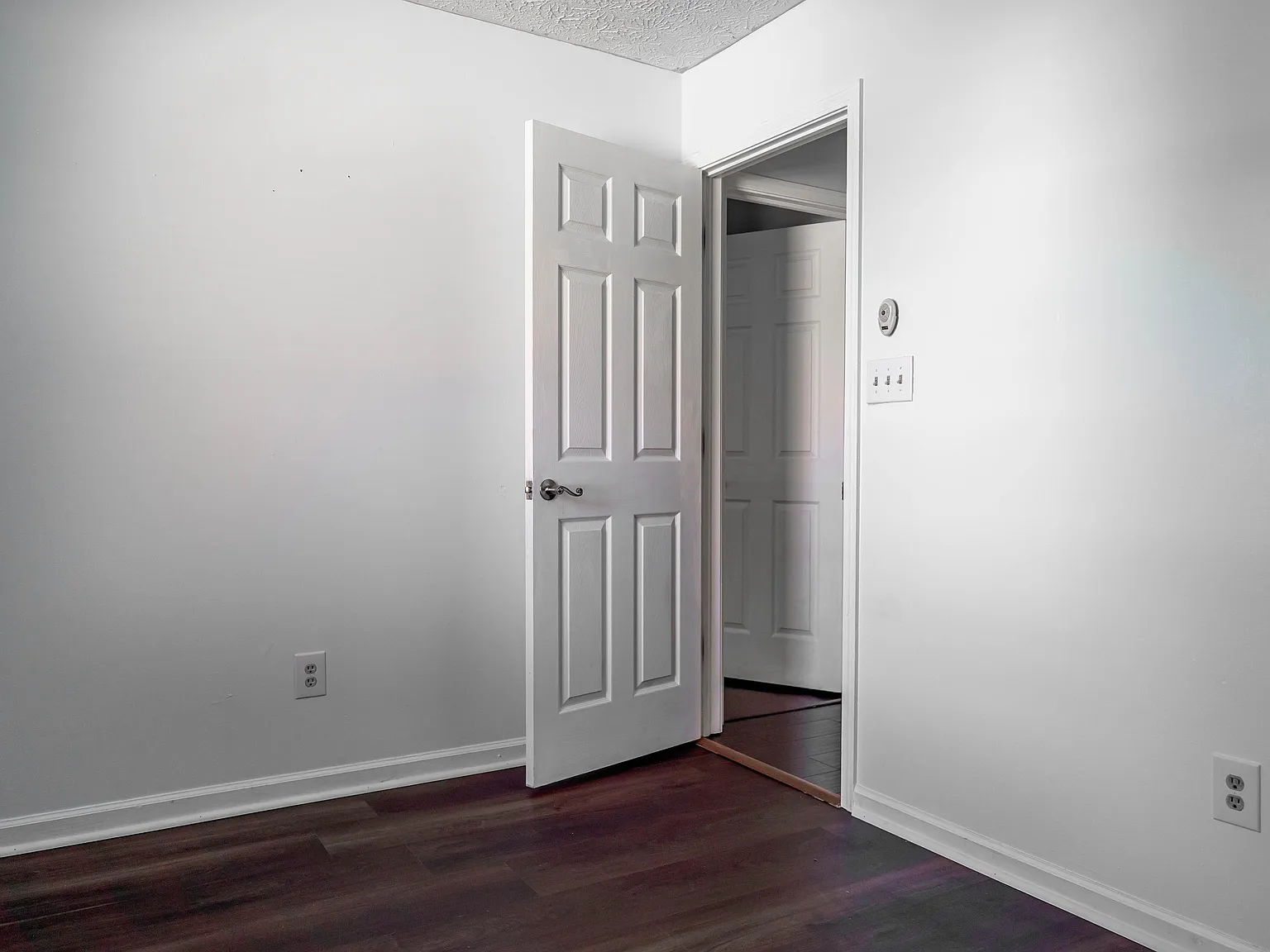 3 bed, 1260 sqft, $1,850 — Photo 3