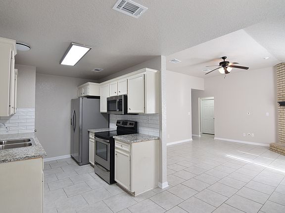5th image of 5602 Durango Dr