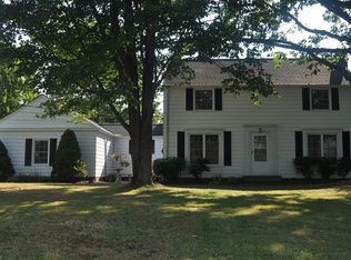 5165 Harper Rd, Solon, OH 44139