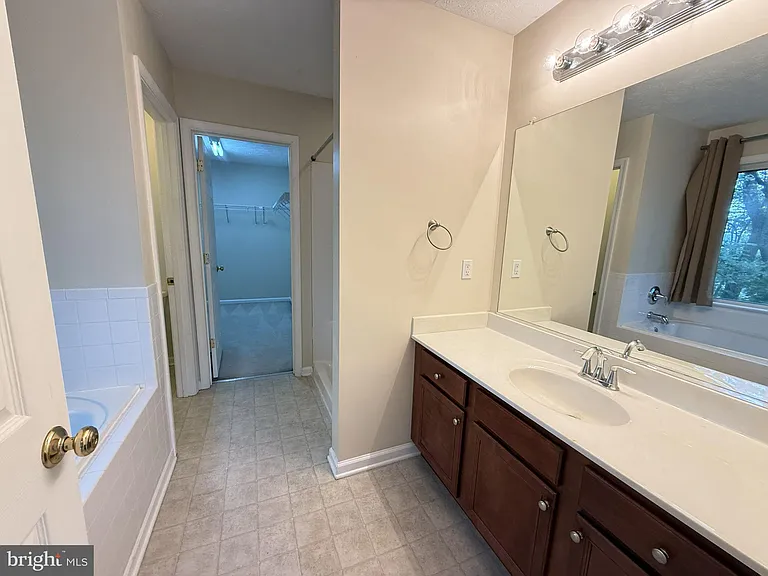 1234 Lakeview Dr — Photo 29