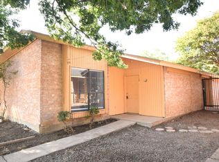 115 W Timberview Ln, Arlington, TX 76014