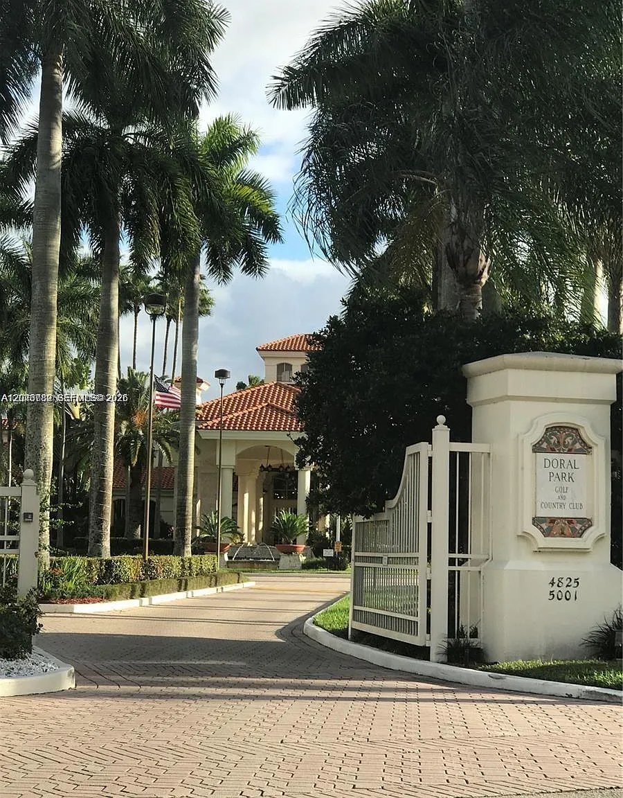 Doral House — Photo 3