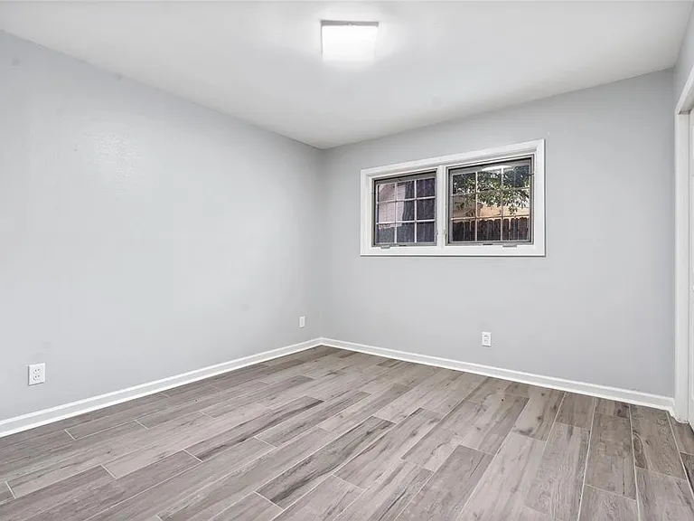 1747 Maux Dr — Photo 17