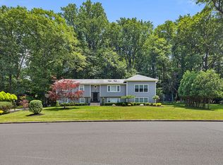 29 Skylark Dr, Spring Valley, NY 10977