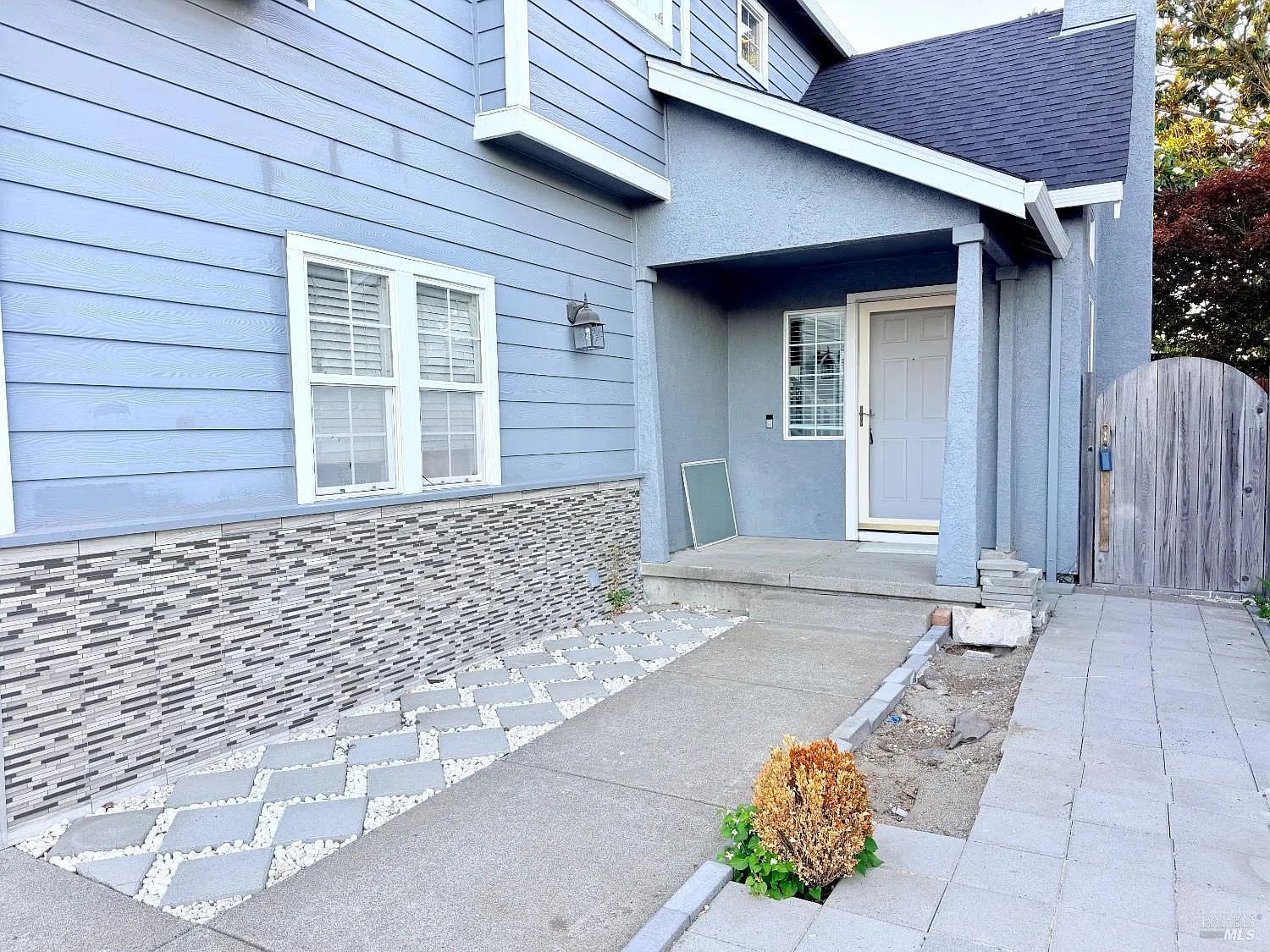2360 Wicket Avenue - Photo 6