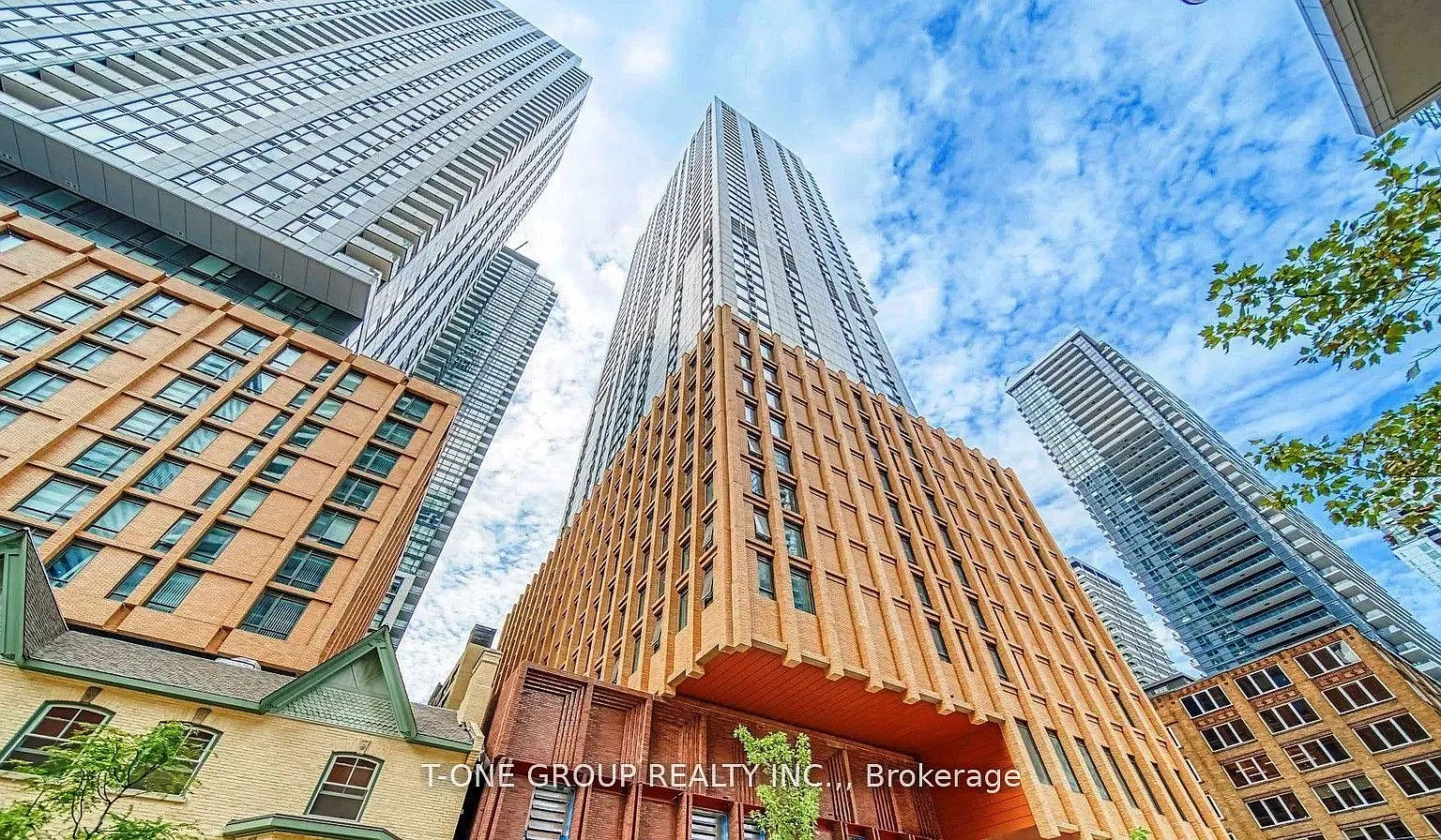 2 bed, $2,400 — Photo 1