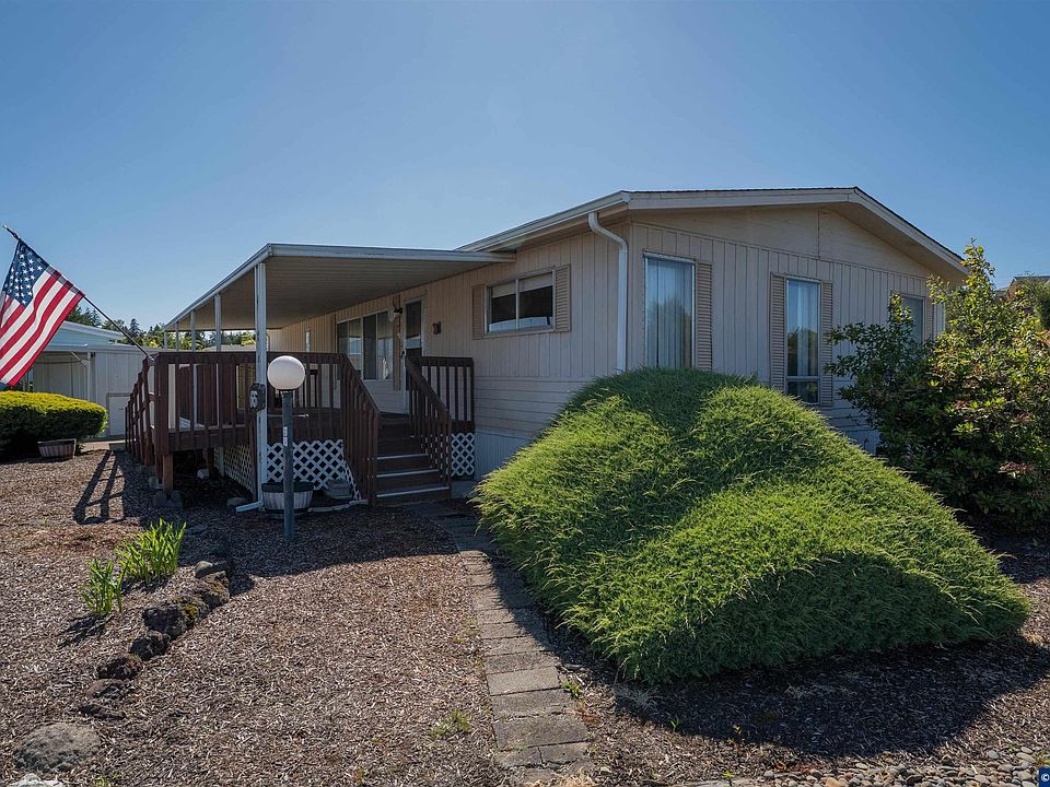 1st image of 277 NE Conifer Blvd Unit 65