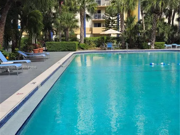 4550 NW 9th St, Miami, FL