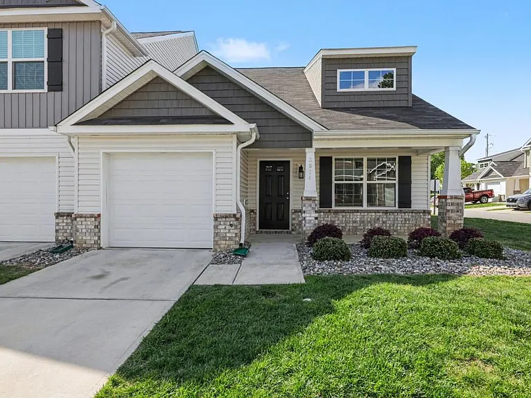 3874 Copperfield Ct — Photo 5