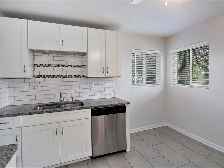 3111 S Emerson St — Photo 5