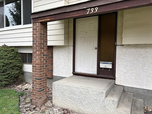 3rd image of 733 Josselyn Ct
