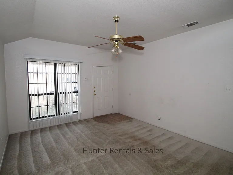 3509B Dustin Ct — Photo 2