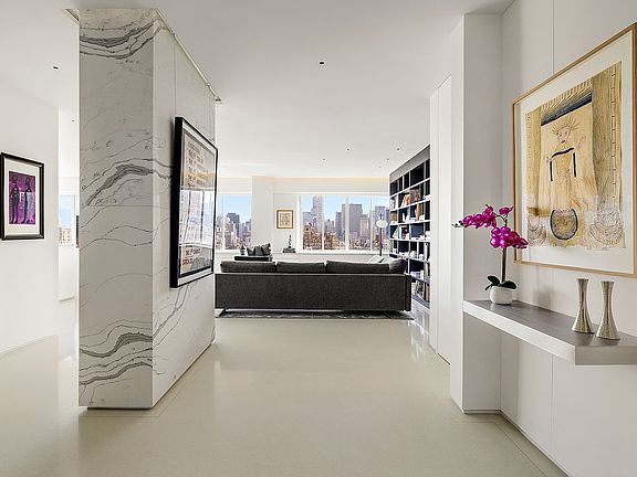 2nd image of 900 Park Ave #25CD
