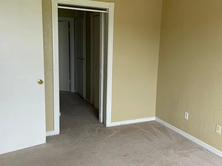 818 N Lee Ave — Photo 20