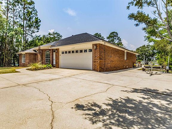 3rd image of 2725 Sea Lark Ln