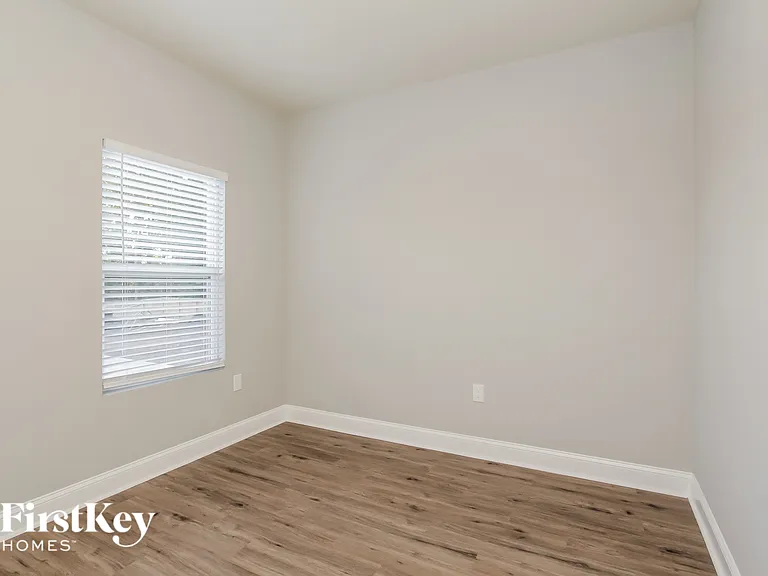 5109 Tuckaseegee Rd — Photo 11