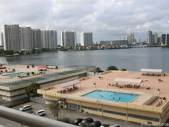 2nd image of 250 174th St APT 912