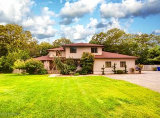 1716 Tall Oak Ln, Toms River, NJ 08755