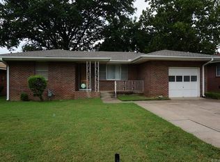 435 SE Queenstown Ave, Bartlesville, OK 74006