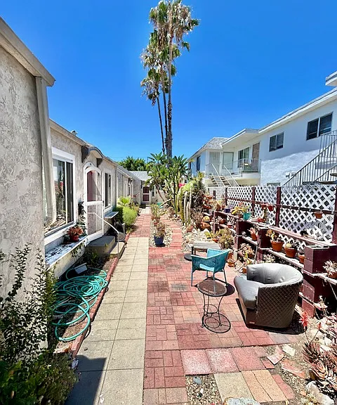 4451 1/2 Kansas St — Photo 18