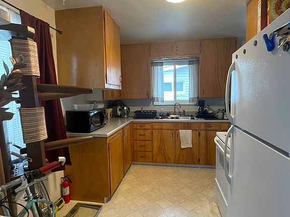 5th image of 1312-1314 Castlerock Dr #1312