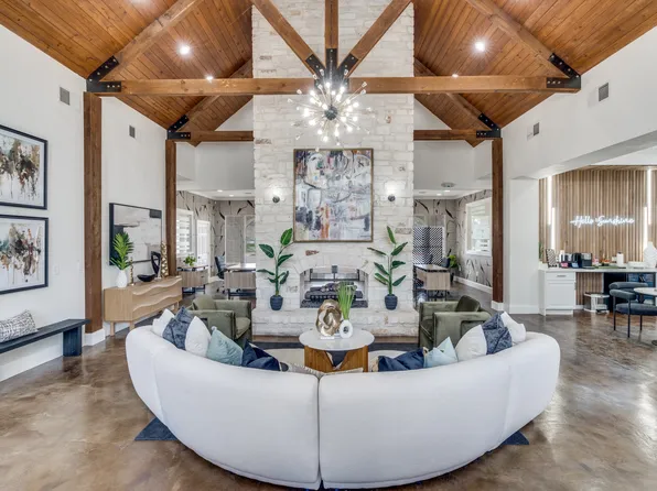 Saddle Creek And The Cove