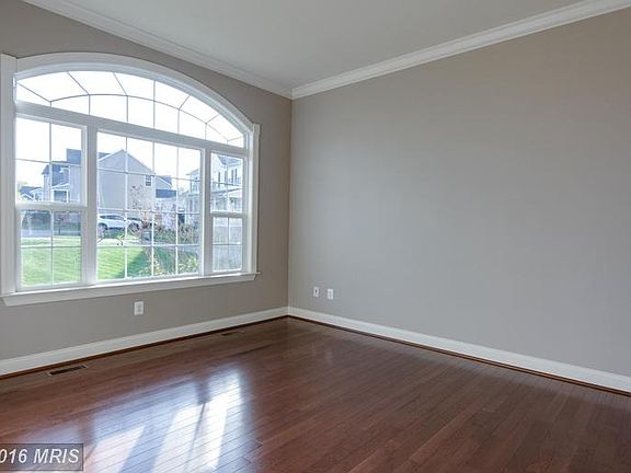 4th image of 6930 Donau Ct