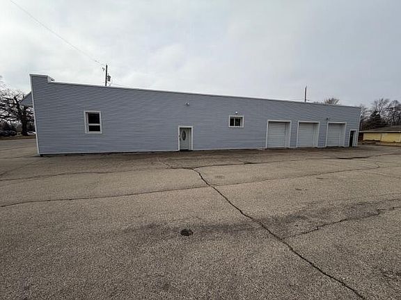 3rd image of 629 Cogswell DRIVE