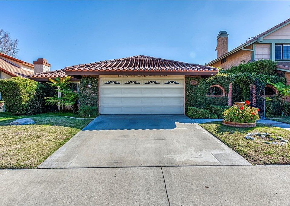 1st image of 23610 Latana Ct