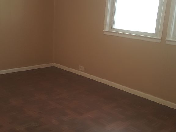 5th image of 12717 9th Ave #House