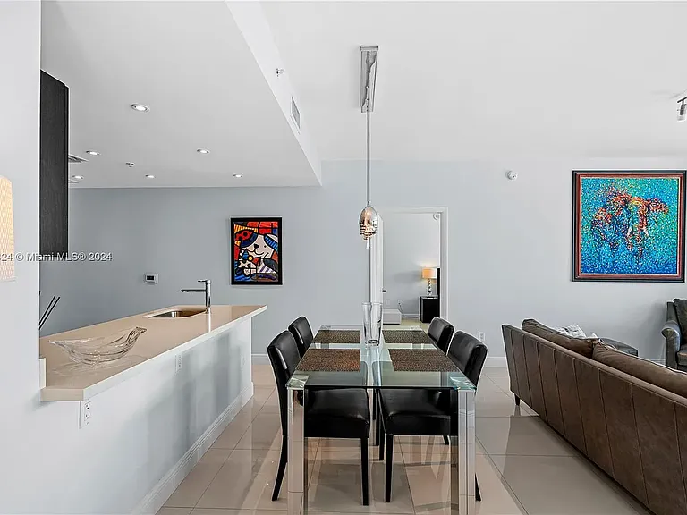 90 SW 3rd St #3501 — Photo 15