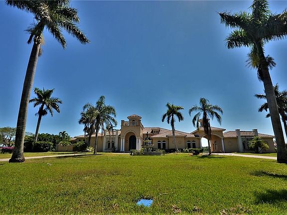 2nd image of 7500 Peppertree Circle