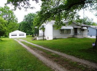 1106 Hudson Rd, Kent, OH 44240