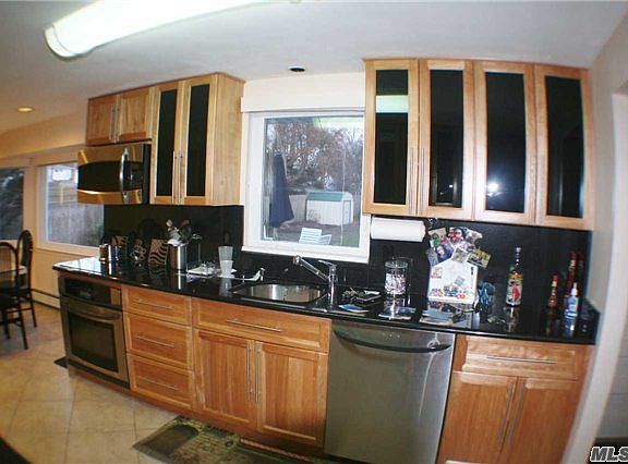 4th image of 23 Homestead Cir