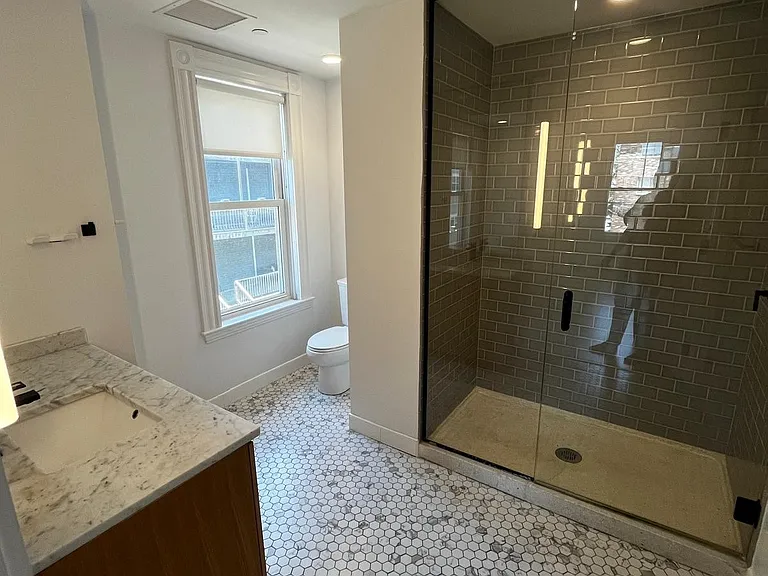 85 Gardner St #200F — Photo 17