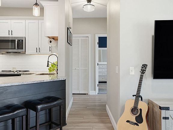 5th image of 55 Bradford Commons Ln #55