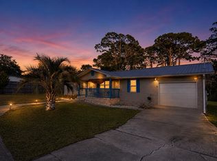30 Jefferson St, Eastpoint, FL 32328