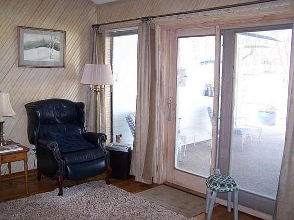 5th image of 3908 Falcon Lake Dr