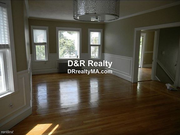 211 Powderhouse Blvd. #2 Somerville (Powderhouse Square) Uni