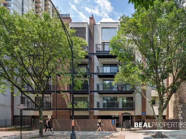 1220 North LaSalle Street