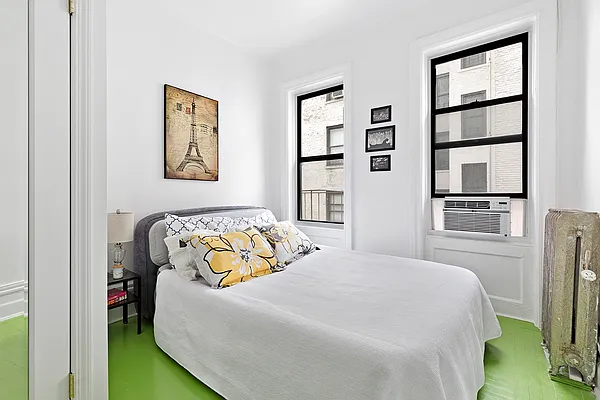 Sold by Compass | media 4